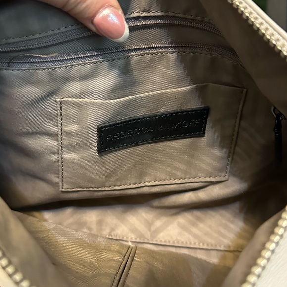 Rebecca Minkoff leather MINI MAC crossbody EUC white and silver - Picture 4 of 5